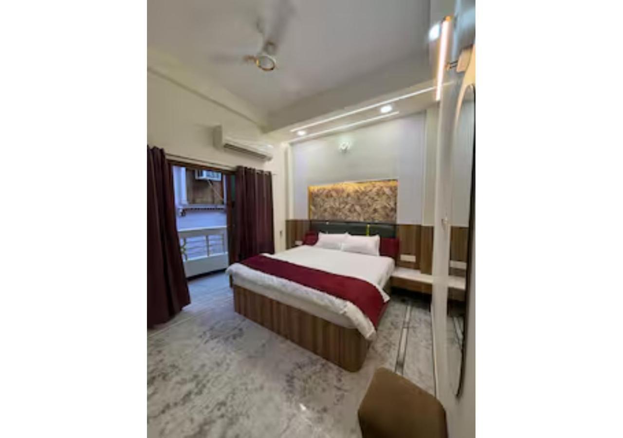 Raghav Apartment